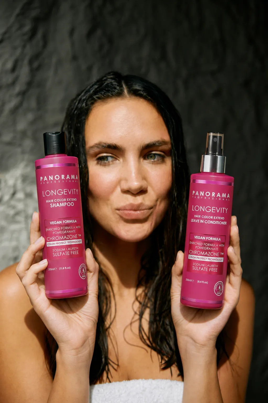 Balsam profesional fara clatire pentru par vopsit Panorama Professional Color Longevity Leave-In Conditioner, 250ml