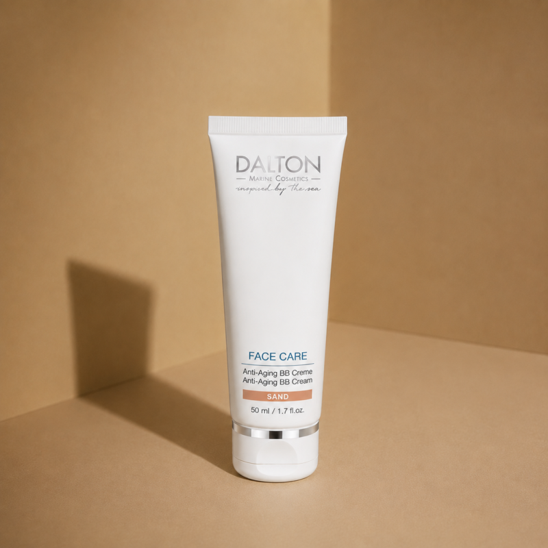 BB cream anti-aging bej deschis cu beneficii anti-aging remarcabile datorită extractului Marin Celumer.